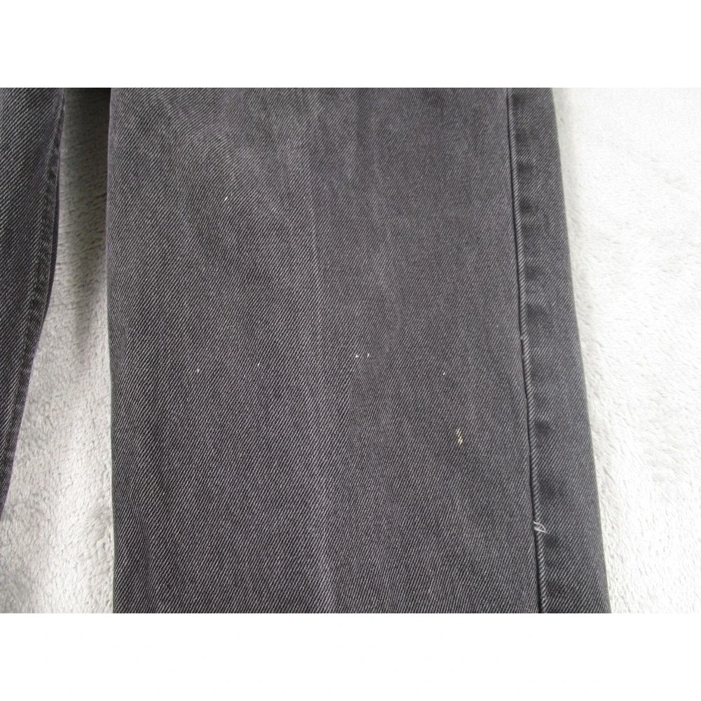 Levis spots jeans